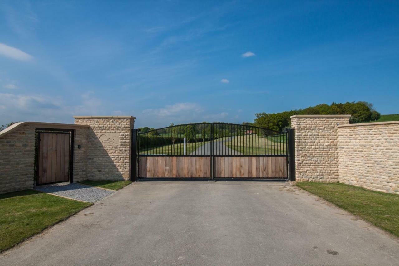 High Oaks Grange - Glamping Pickering Exterior foto
